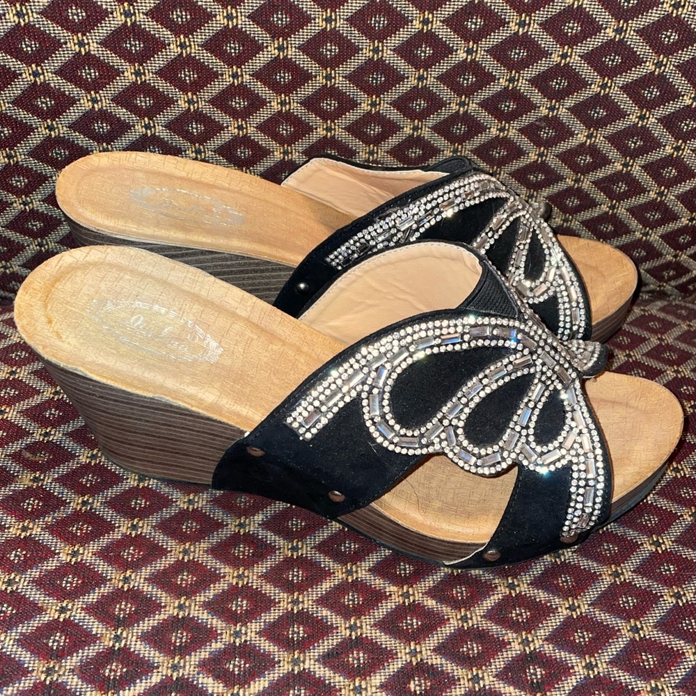 Italina Butterfly Sandals